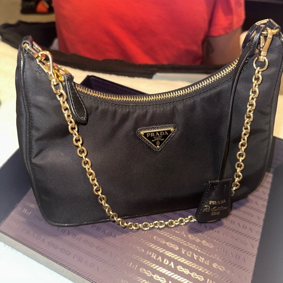 ❌SOLD❌ Prada Re-Edition 2005 Re-Nylon Bag - Picture 8 of 11